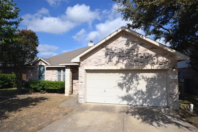 Building Photo - 1501 Encino Dr