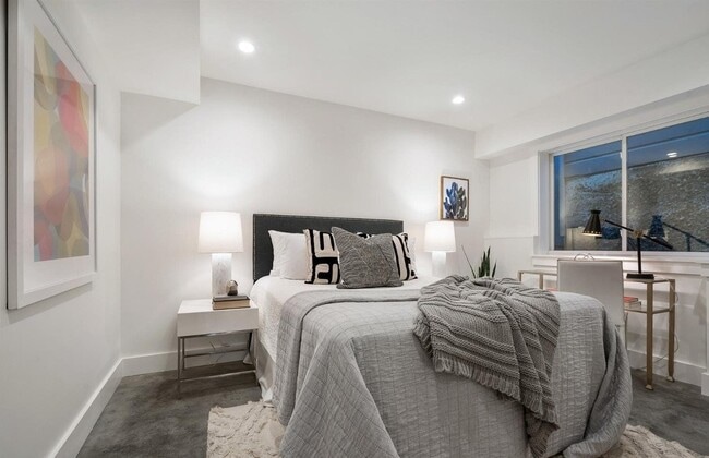 Building Photo - 2983 21st St