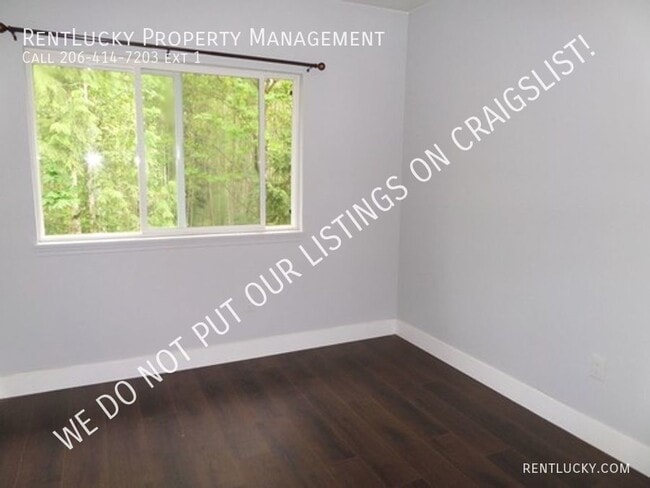 Building Photo - 205 S 51st St