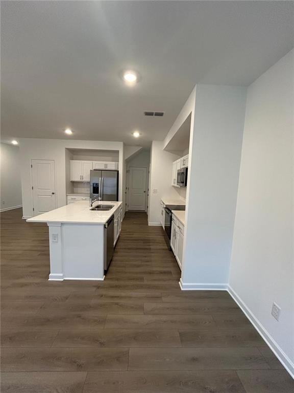 Building Photo - 207 Kinship Dr