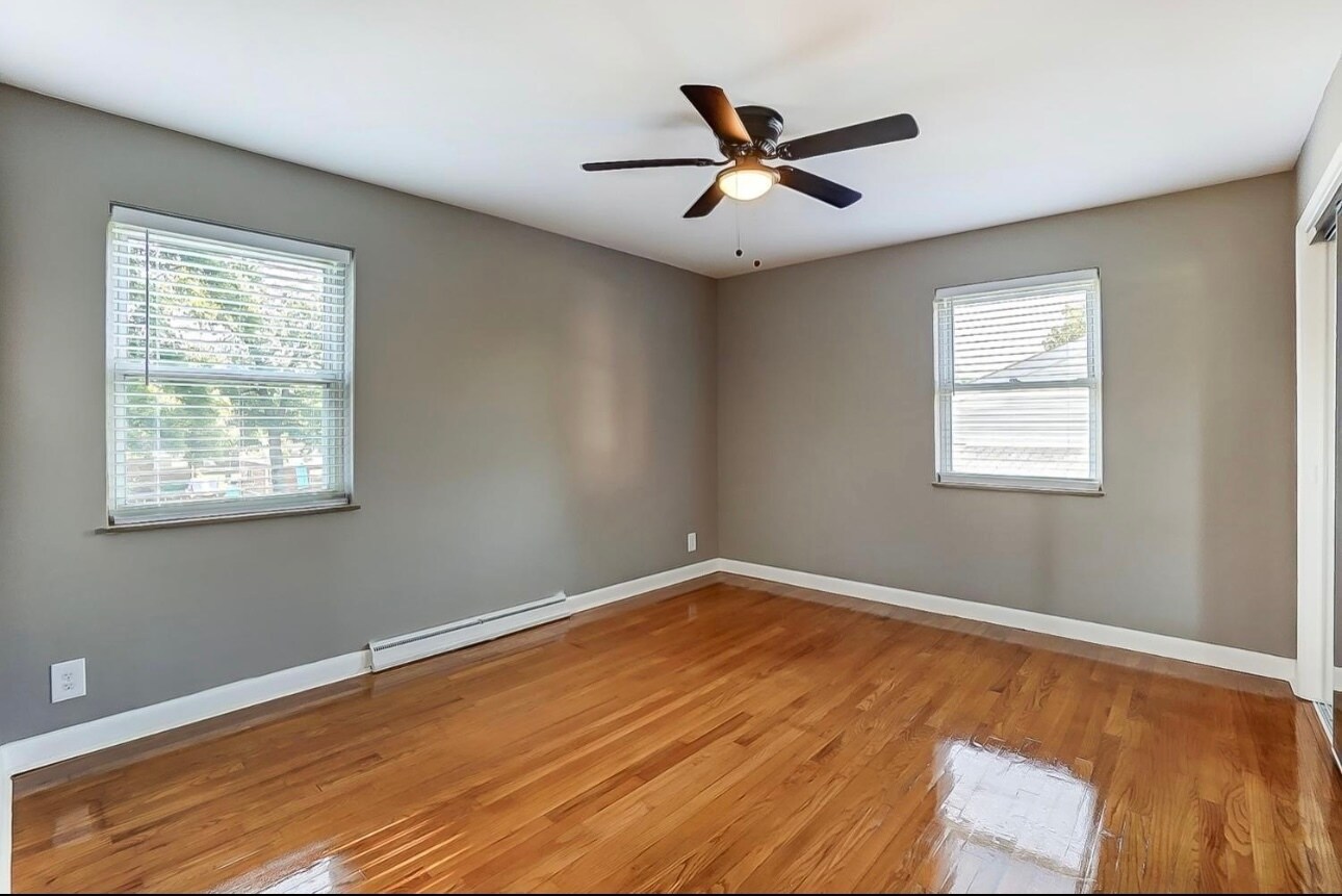 Building Photo - 4936 Kelsch Ln