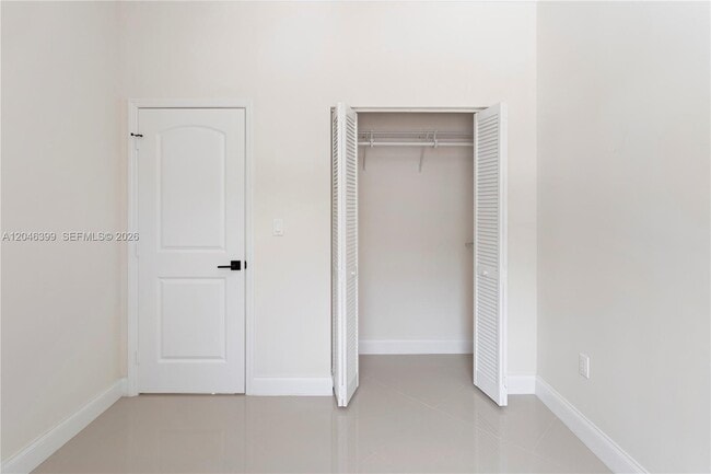 Building Photo - 1252 NW 39th St