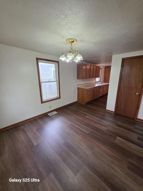 Building Photo - 820 S Locke St