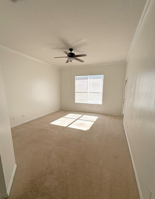 Building Photo - Coming Soon, 4 Bedroom, 2.5 bath Pool Home - Hunter's Creek!