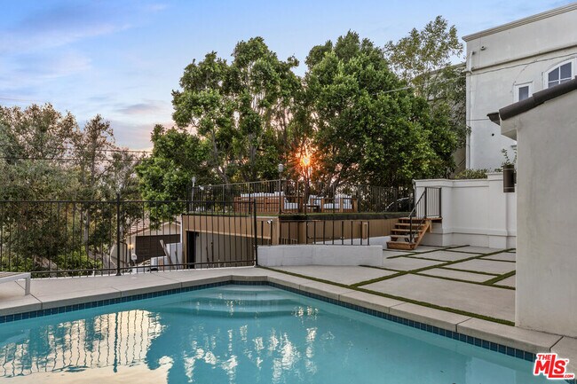 Building Photo - 5132 Escobedo Dr