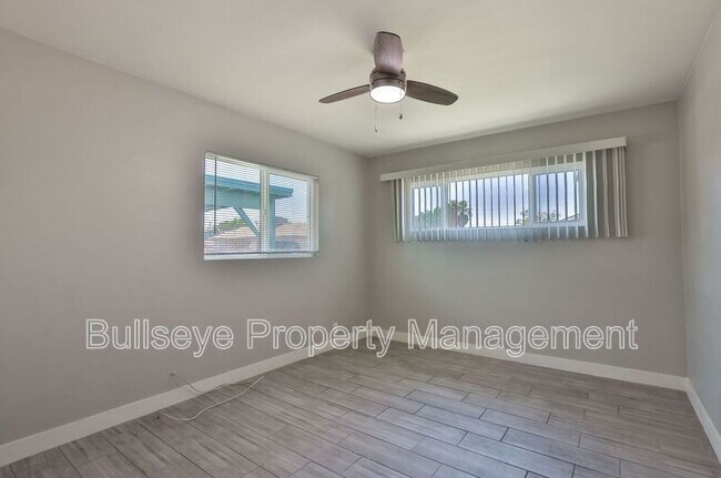 Building Photo - 3415 N 11th Ave