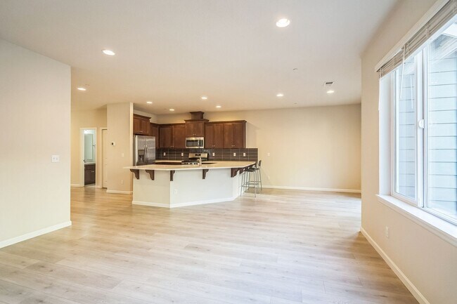 Building Photo - 9745 SW 171st Ave