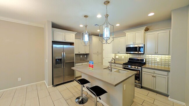 Building Photo - 3 Bedroom Condo in the Siena Community Near S Dobson Rd and W Queen Creek Rd!