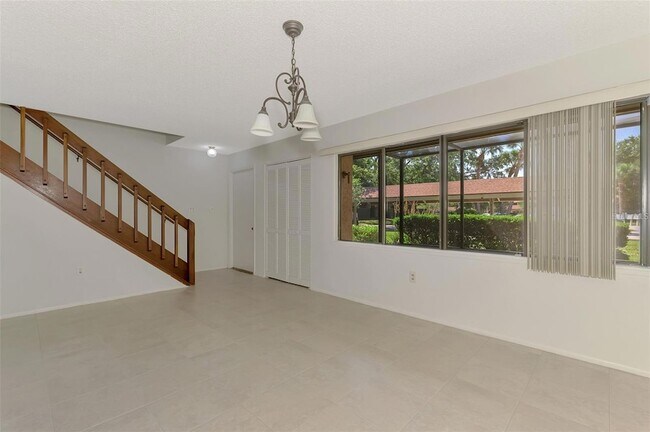 Building Photo - 935 Sunridge Way