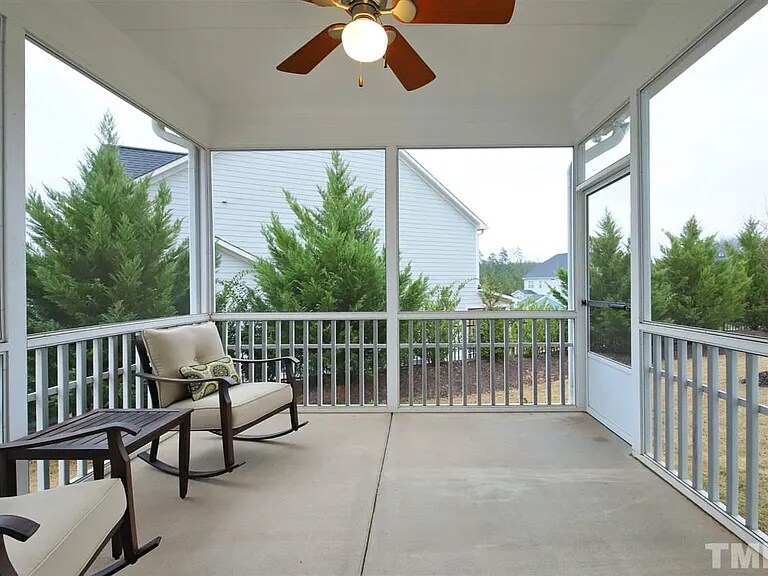 Building Photo - 318 Millbrook Dr