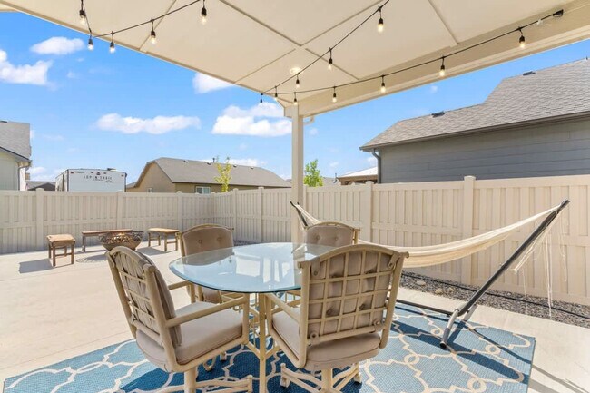 Building Photo - 3806 Winged Dove St