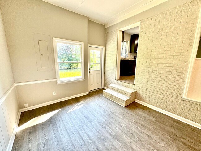 Building Photo - Nice home in Decatur!