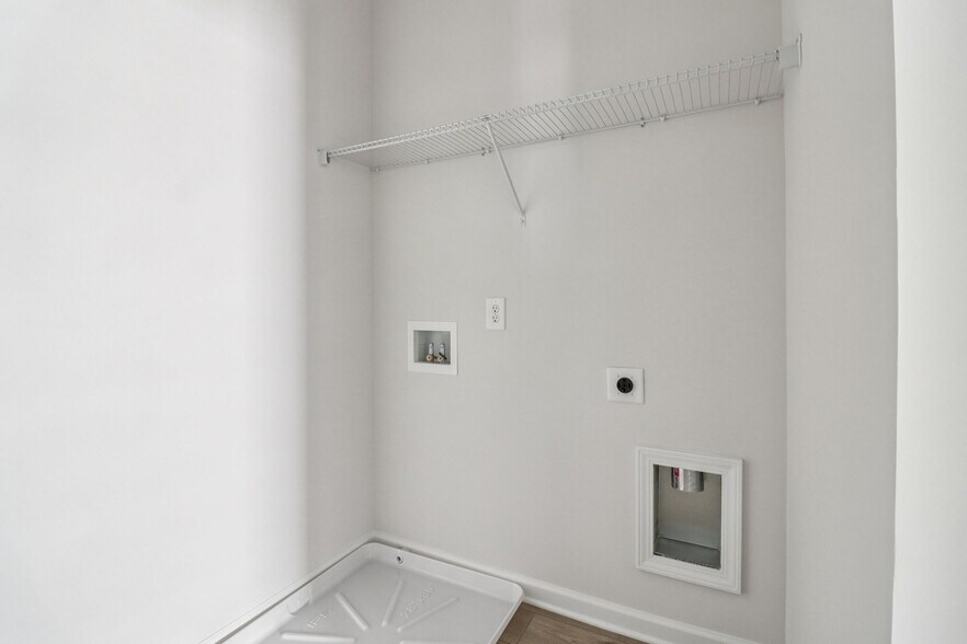 Building Photo - 708 Shetland Trl