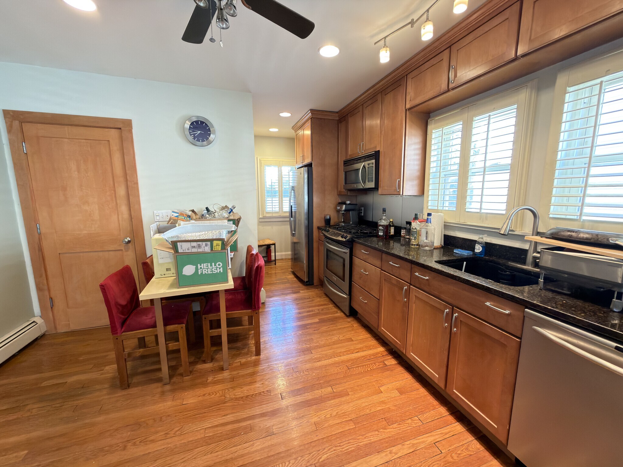 Building Photo - 22 Magnolia Ave