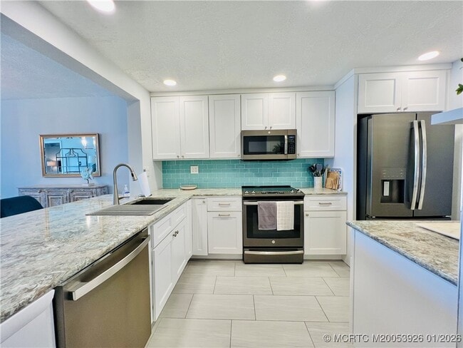 Building Photo - 9400 S Ocean Dr
