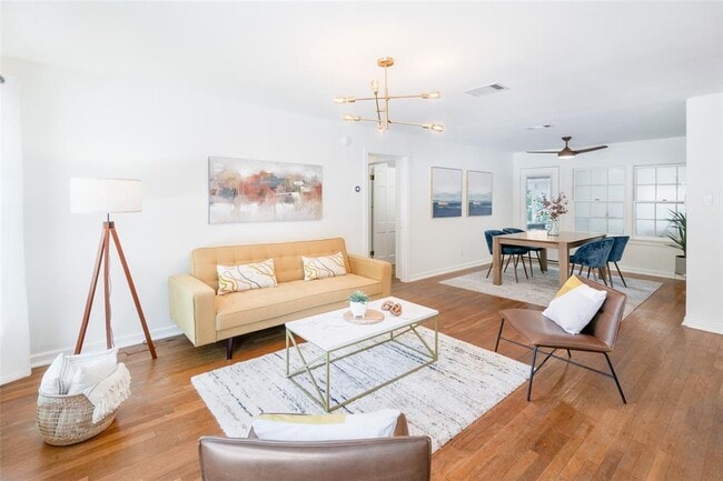 Building Photo - 1800 A Ln