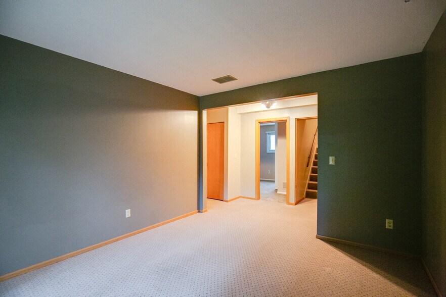 Building Photo - 12115 Drake St NW