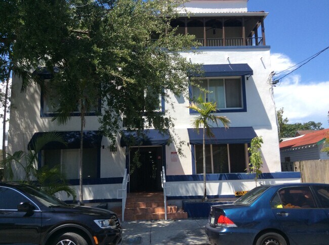 Primary Photo - 1021 3rd NW St