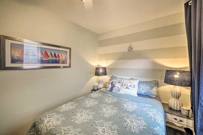 Building Photo - 8320 Bayside Rd