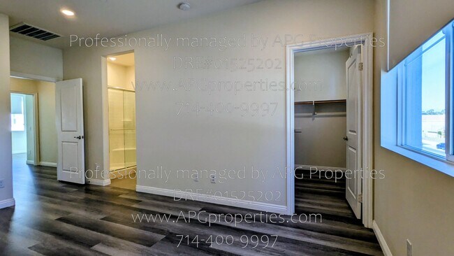 Building Photo - 13217 San Antonio Dr