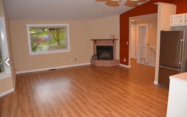 Building Photo - 1143 Euclid Ave