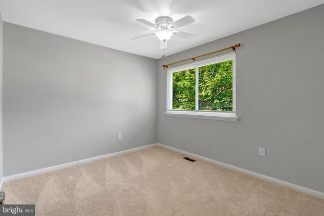 Building Photo - 10676 Myrtle Oak Ct