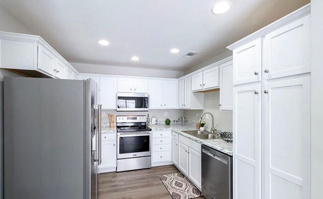 Building Photo - 2BR/2BA Patio Home for Rent w/Garage in Okolona!