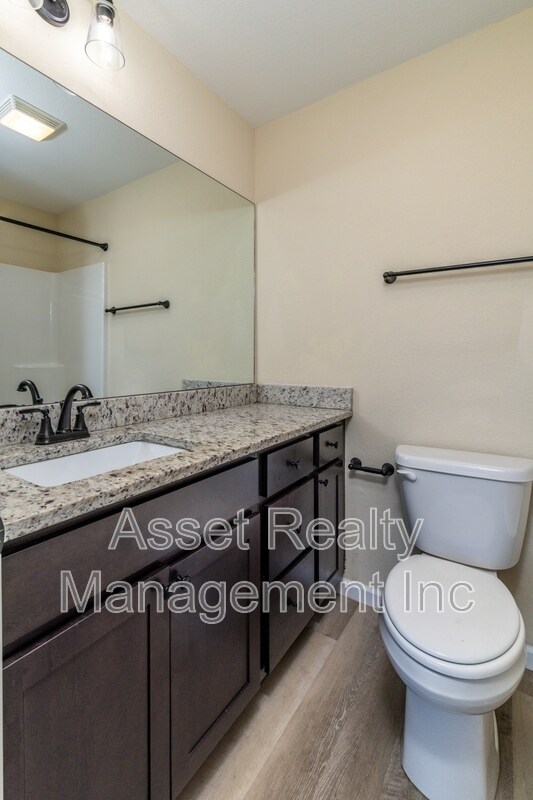 Building Photo - 932 Warrior Hill Dr