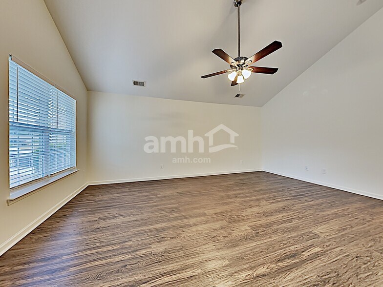 Building Photo - 1037 Steelchase Lane