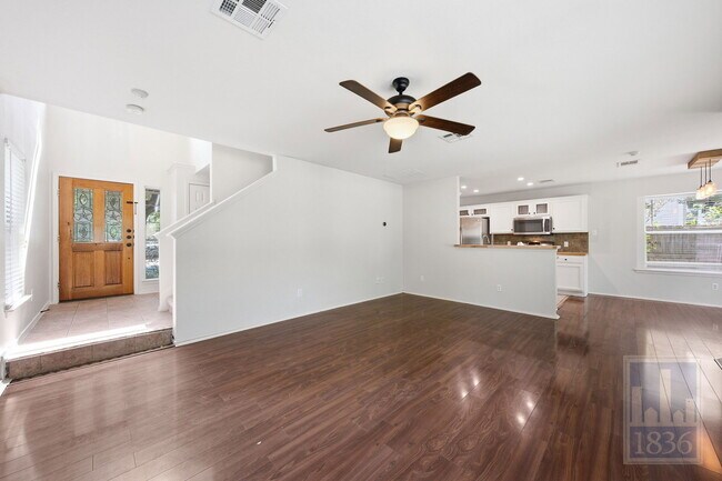 Building Photo - 1506 Fort LLoyd Pl