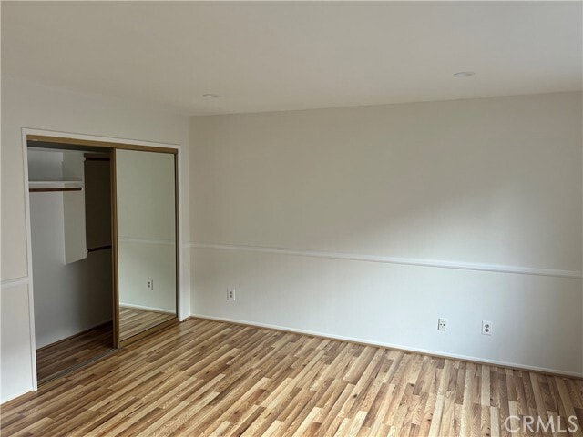 Building Photo - 13112 Moorpark St