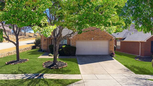 Building Photo - 1312 Quaker Dr