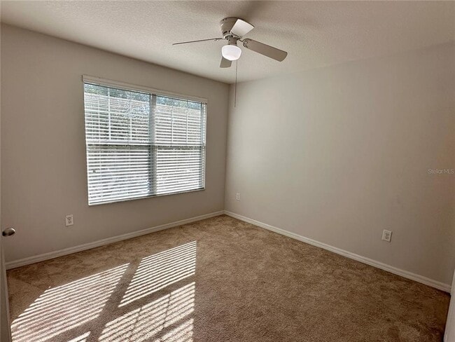 Building Photo - 15816 Fishhawk View Dr