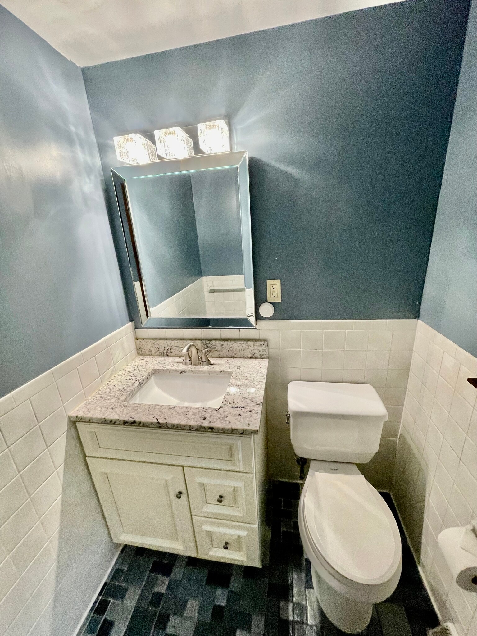 Building Photo - 30 Flynn Rd