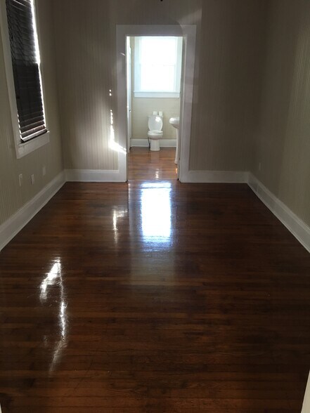Bedroom 1 - 1039 lady of the lake rd