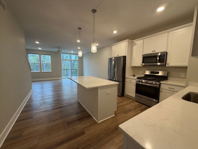 Building Photo - 2351 Watertown Wy