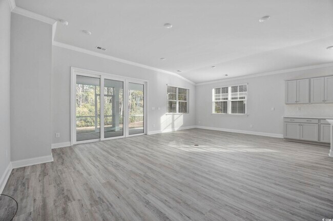 Building Photo - 7151 Shooting Star Way