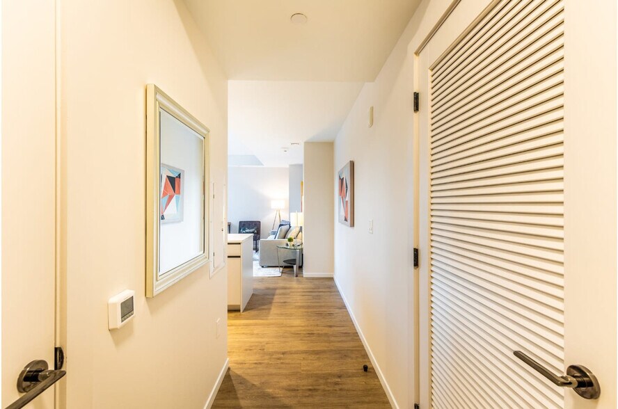 Building Photo - 131 Seaport Blvd