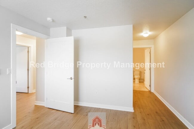 Building Photo - 15325 NW Central Dr