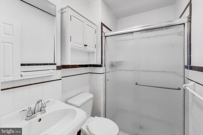 Building Photo - 1325 Chetworth Ct