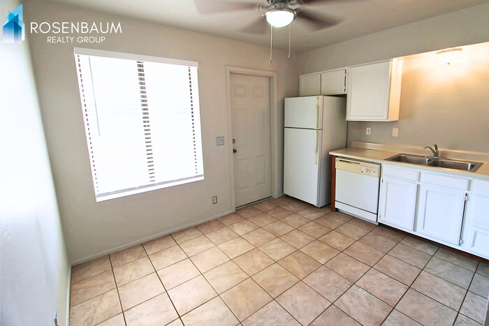 Building Photo - 4704 E Caballero St