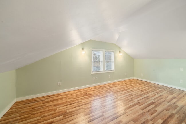 Building Photo - 46 Elaine Rd