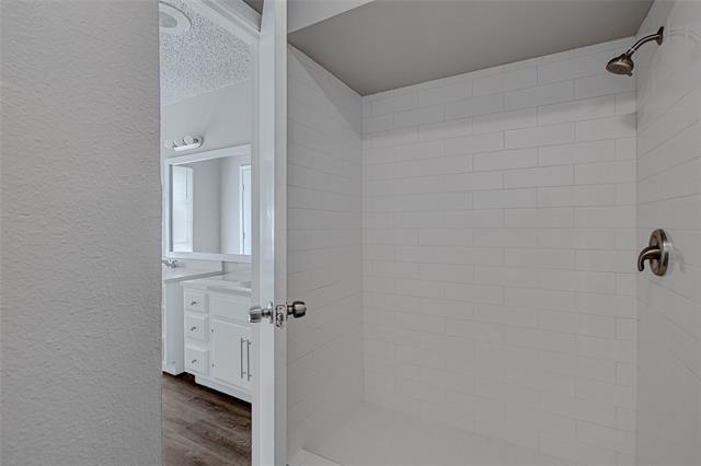 Building Photo - 4801 Winesanker Way