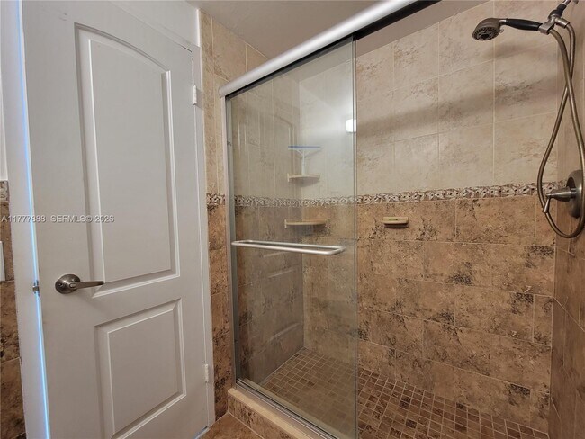 Building Photo - 3505 S Ocean Dr