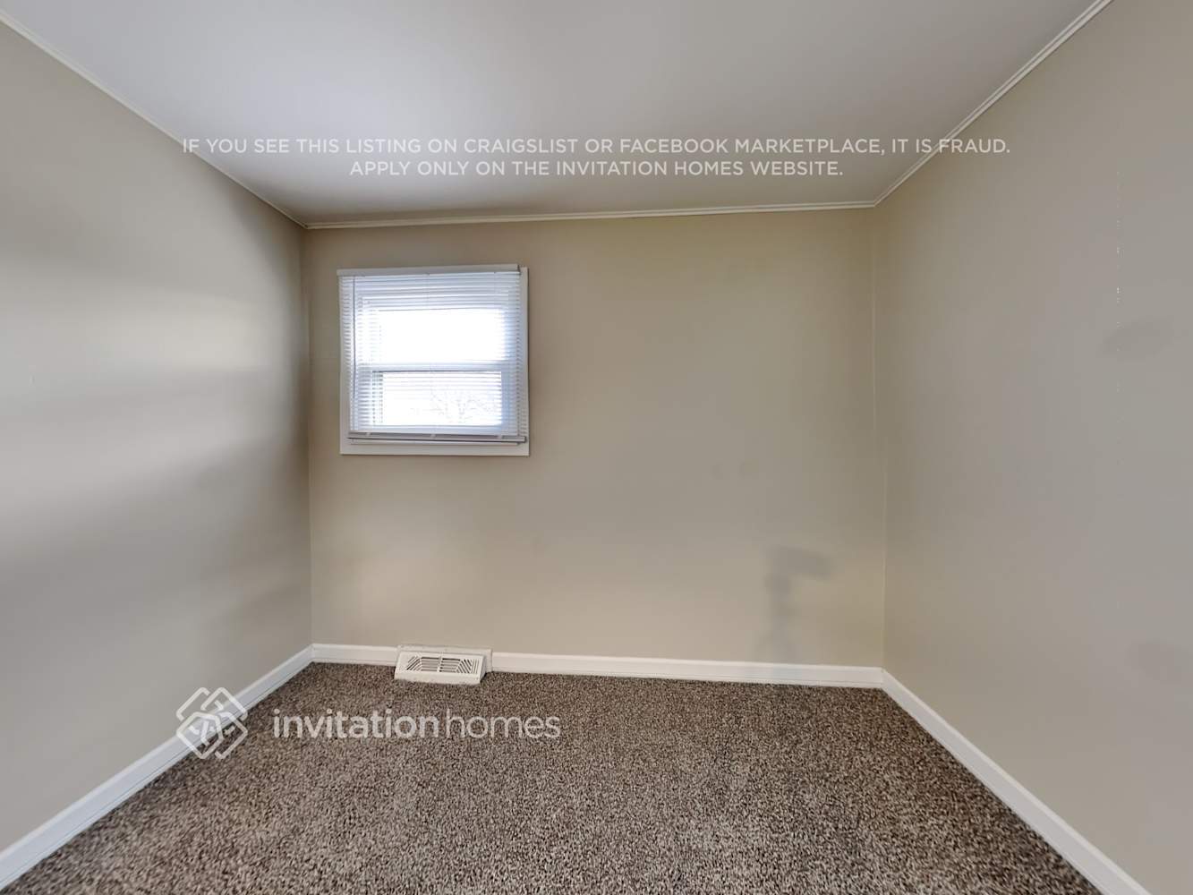 Building Photo - 3202 Pheasant Dr