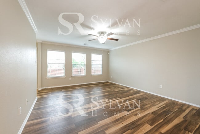 Building Photo - Coming HOME never felt so good!