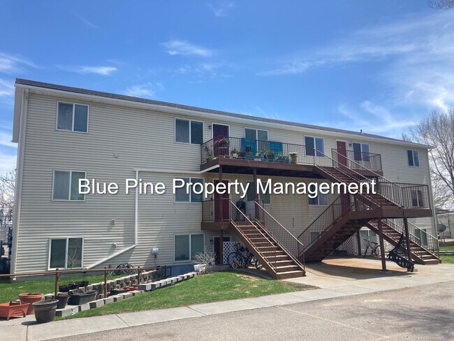 Primary Photo - 460 E Center St