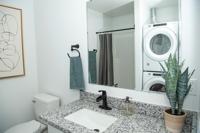Bathroom - Alder Woods