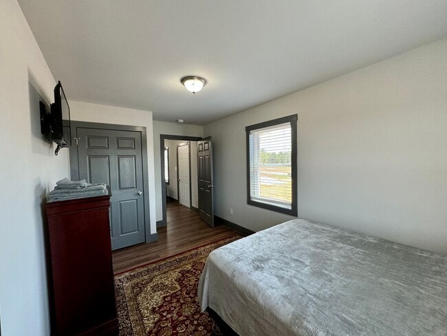 Building Photo - New Construction-Fully Furnished & Utilities Included