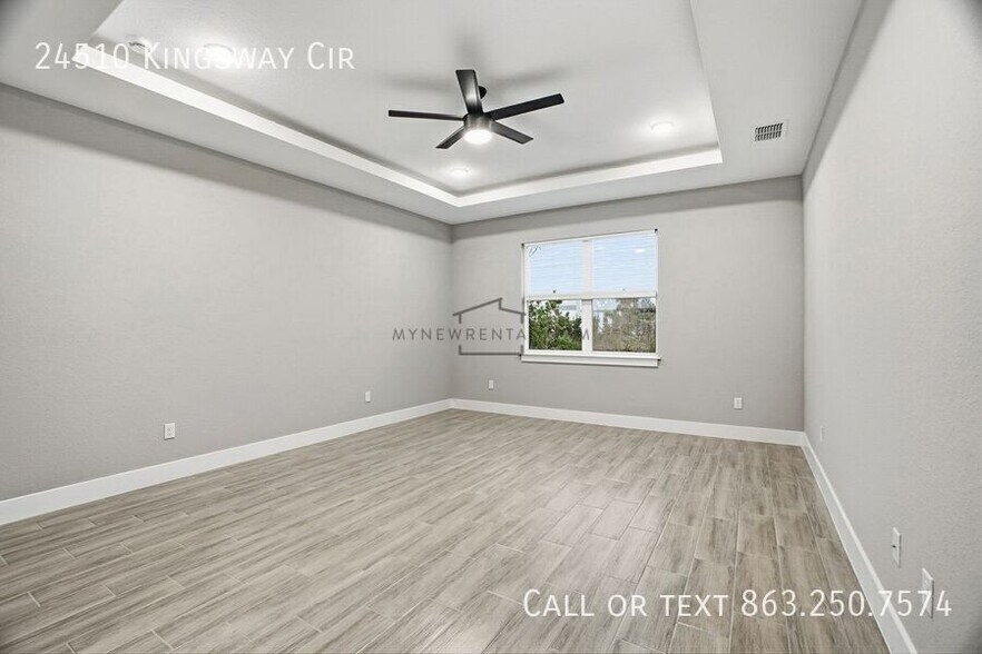 Building Photo - 24510 SW Kingsway Cir